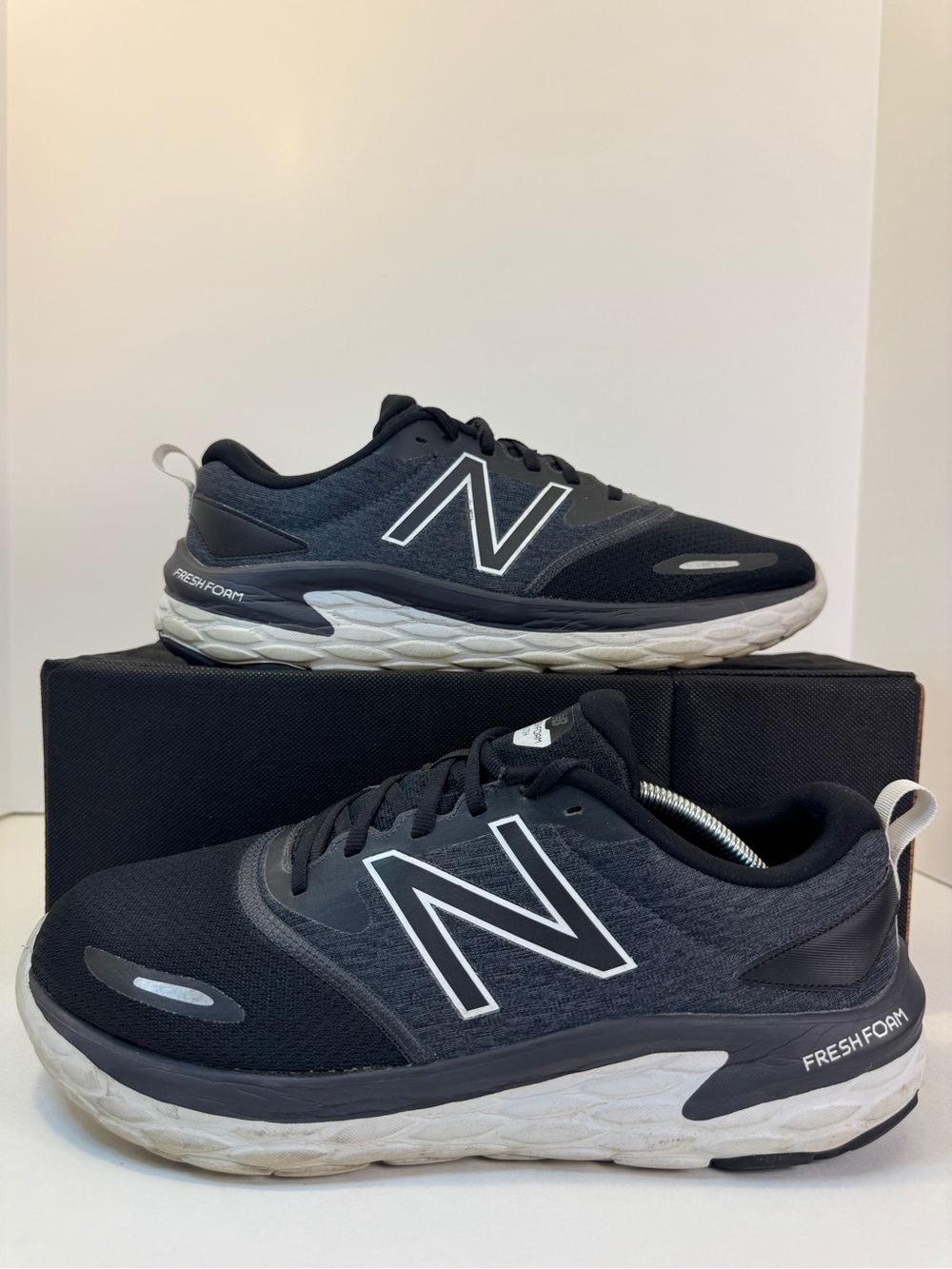 New Balance Fresh Foam Altoh Men's 12 Black Running Shoes Sneakers
